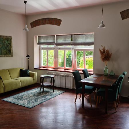 Apartament W Starej Szkole Lägenhet Srebrna Góra Exteriör bild