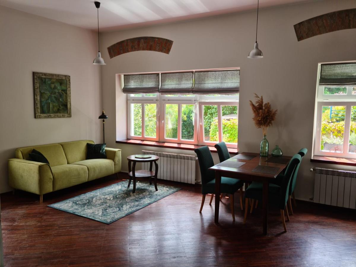 Apartament W Starej Szkole Lägenhet Srebrna Góra Exteriör bild