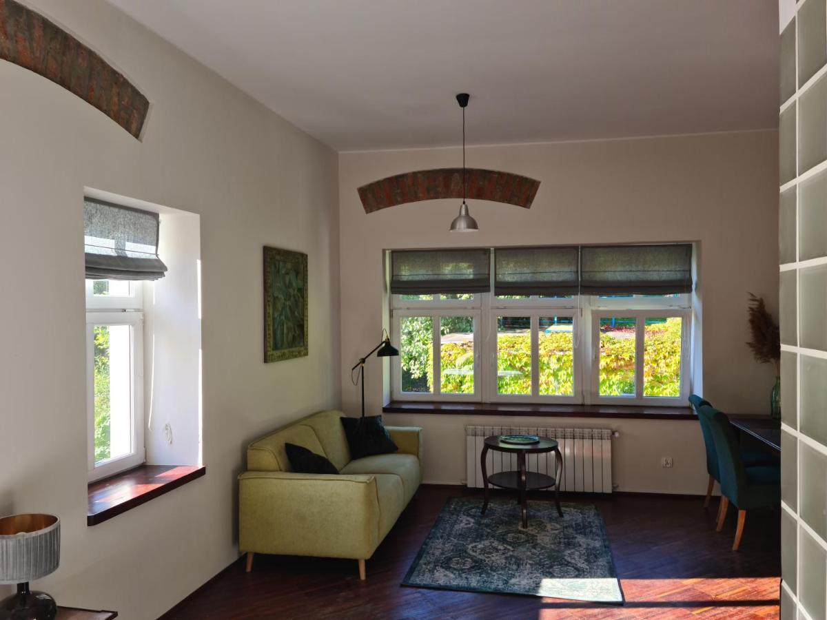 Apartament W Starej Szkole Lägenhet Srebrna Góra Exteriör bild