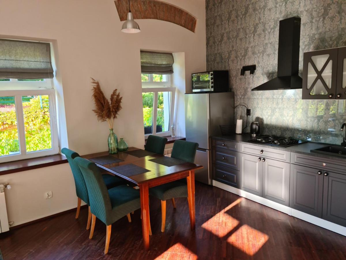 Apartament W Starej Szkole Lägenhet Srebrna Góra Exteriör bild